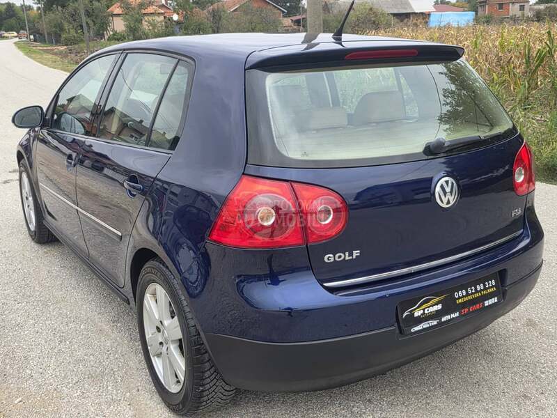 Volkswagen Golf 5 1.4 FSI