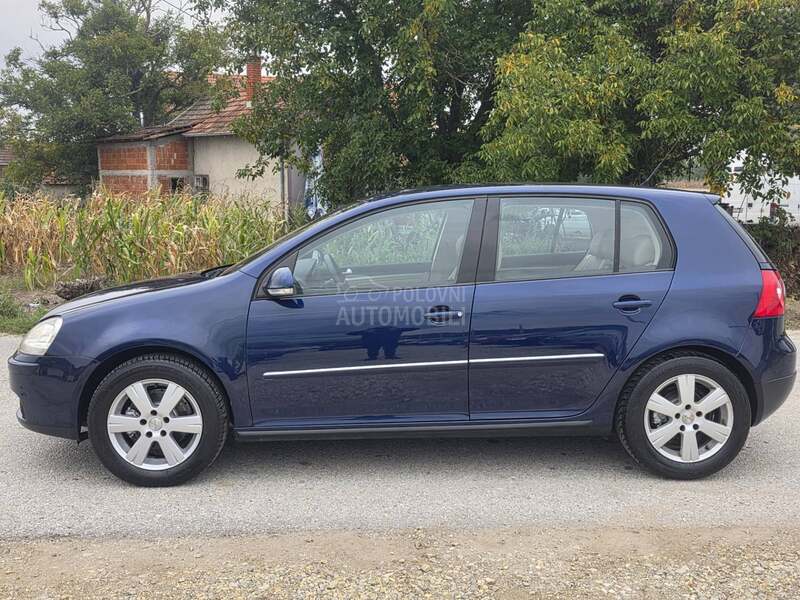 Volkswagen Golf 5 1.4 FSI