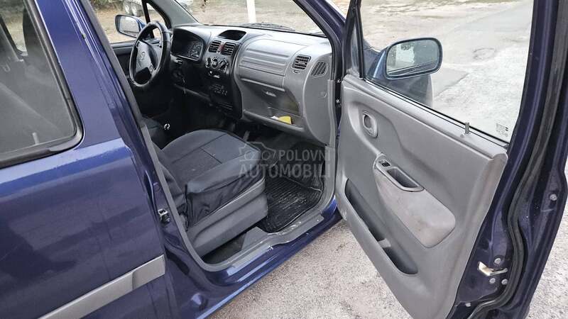 Opel Agila 