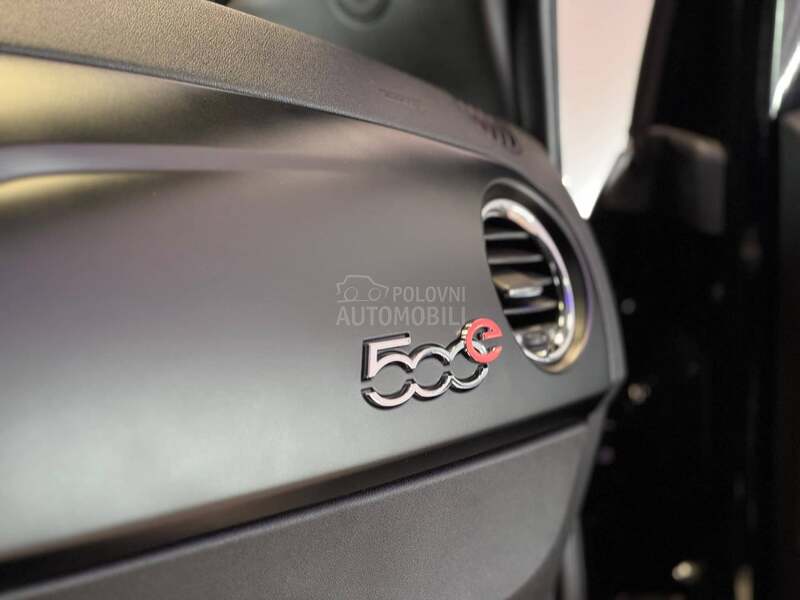 Fiat 500e 