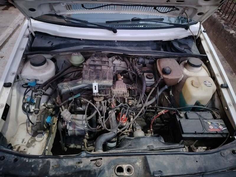Volkswagen Golf 2 1.6 SAFARI
