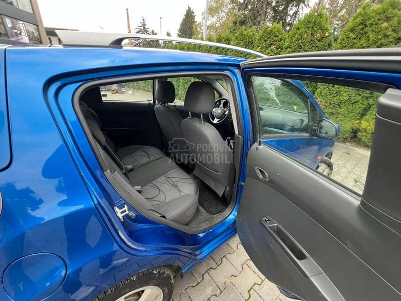 Chevrolet Spark 
