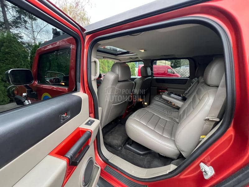 Hummer H2 