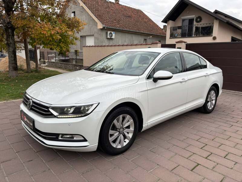 Volkswagen Passat B8 1.6TDI PERLA LED NAV