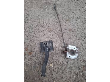 brava haube za Renault Megane od 2002. do 2009. god.