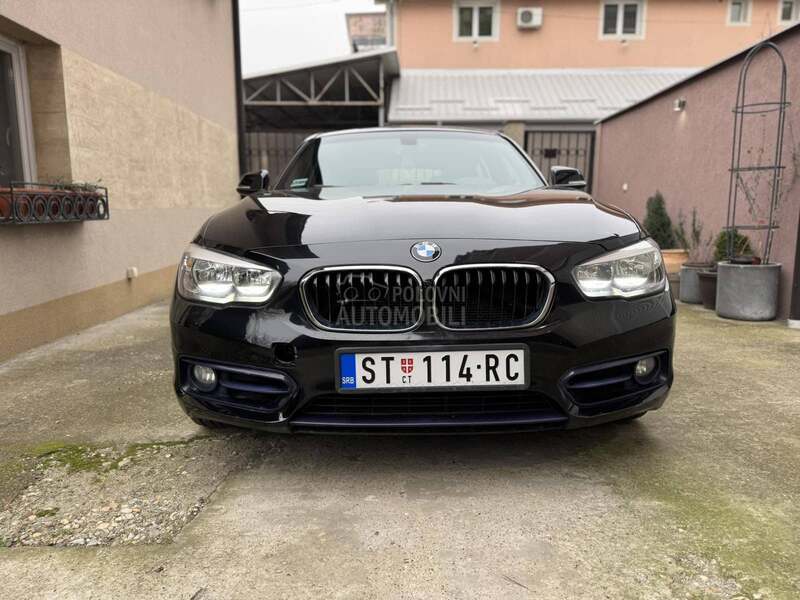 BMW 118 118d SPORT