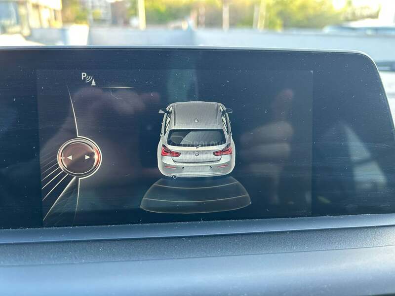 BMW 118 118d SPORT