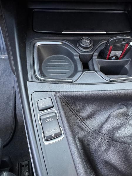 BMW 118 118d SPORT