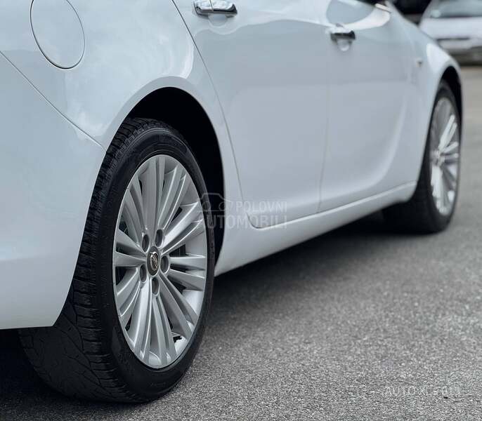 Opel Insignia 2.0 CDTI // F.ULL