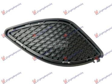 (NEMA) RESETKA PREDNJEG... za Mercedes Benz CLA Klasa od 2013. do 2016. god.