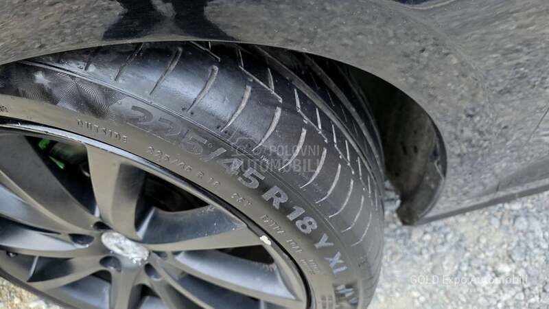 Volkswagen Golf 7 1.6 TDi Sport RS