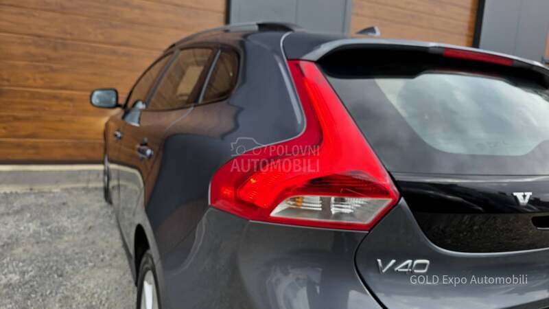 Volvo V40 1.6 D2 Cross Country