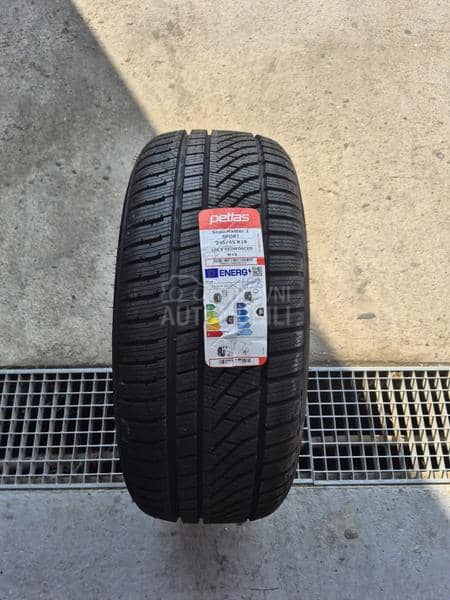 Petlas 245/45 R19 Zimska