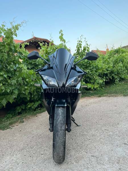 Yamaha r125