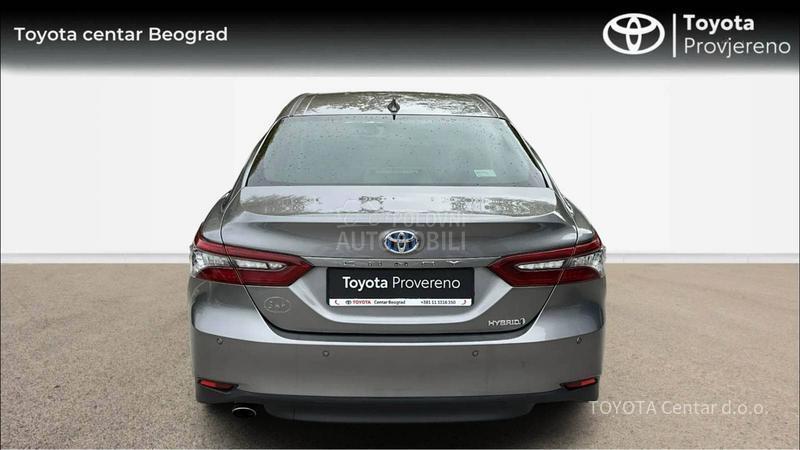Toyota Camry 2.5 HYBRID PREMIUM