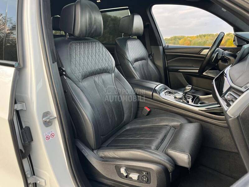 BMW X7 M Pack
