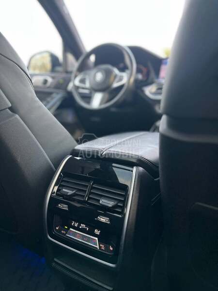 BMW X7 M Pack