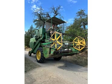 John Deere 330