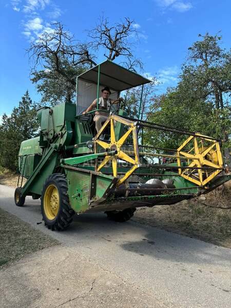 John Deere 330