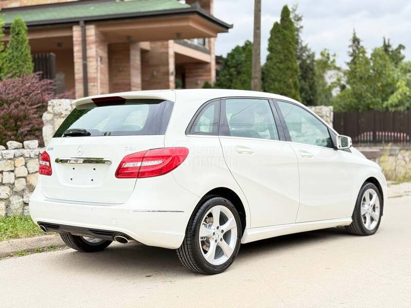 Mercedes Benz B 200 Švajcarska