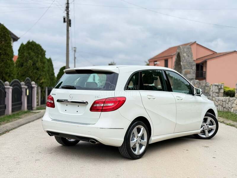 Mercedes Benz B 200 Švajcarska