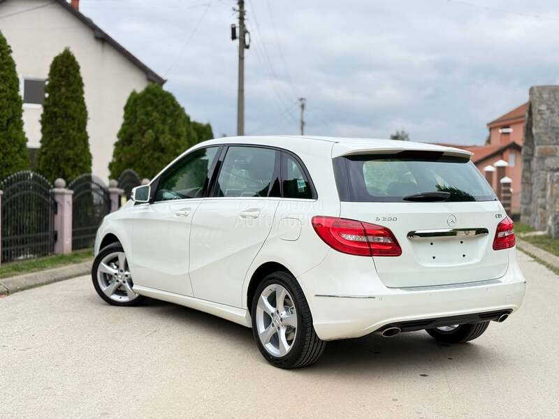 Mercedes Benz B 200 Švajcarska