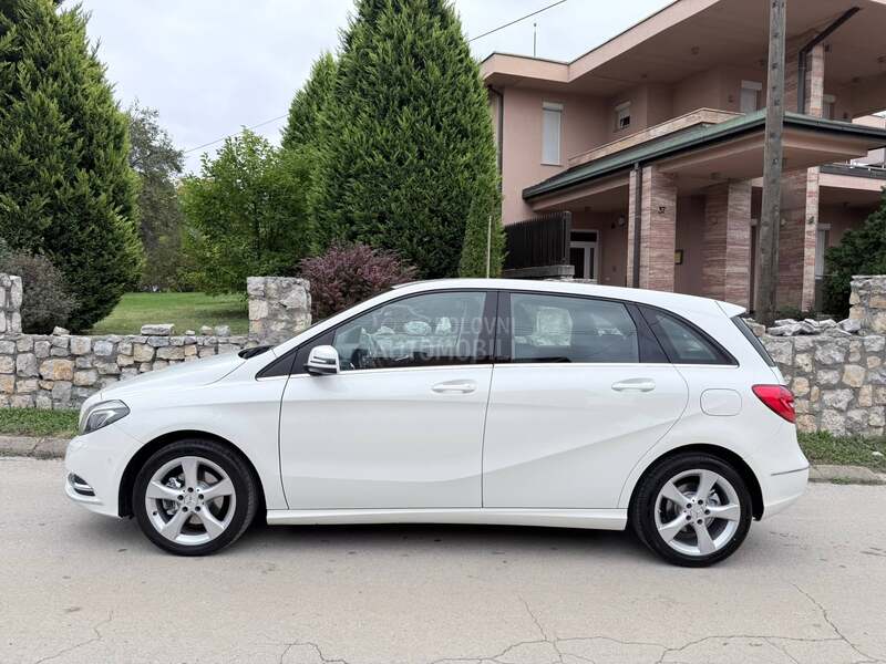 Mercedes Benz B 200 Švajcarska