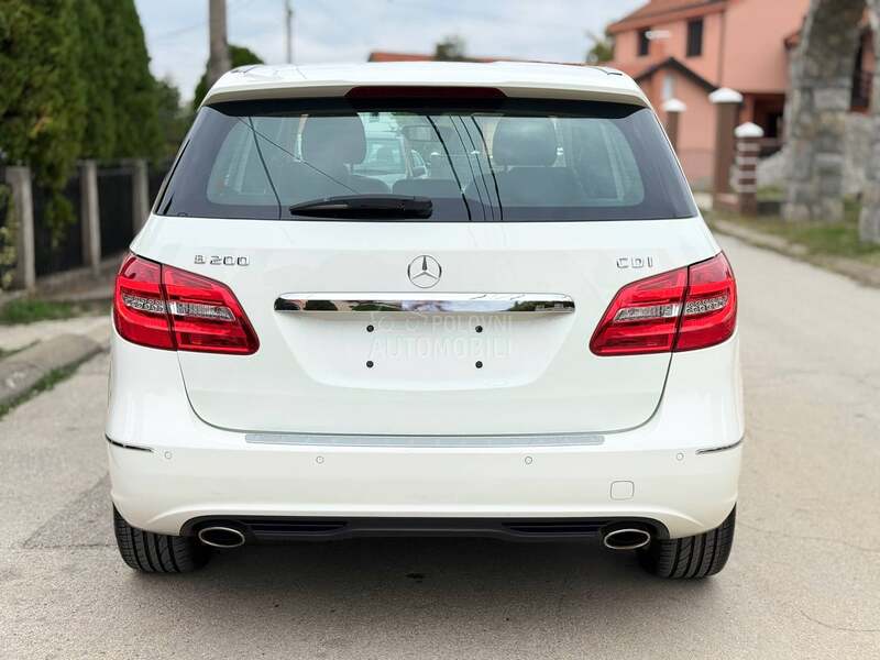 Mercedes Benz B 200 Švajcarska