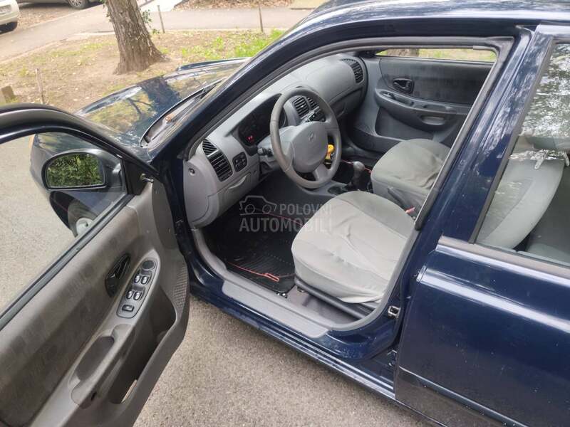 Hyundai Accent 