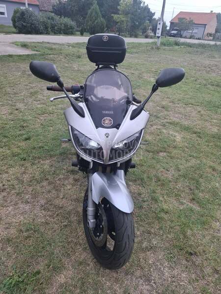 Yamaha fzs 1000 fazer