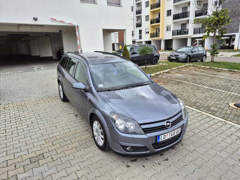 Opel Astra H FUUL COSMO /CH/
