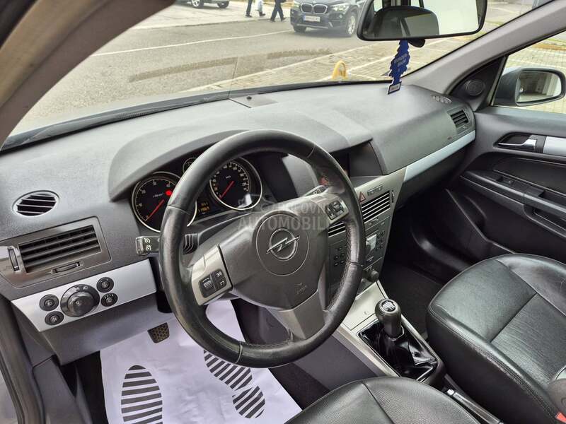 Opel Astra H FUUL COSMO /CH/