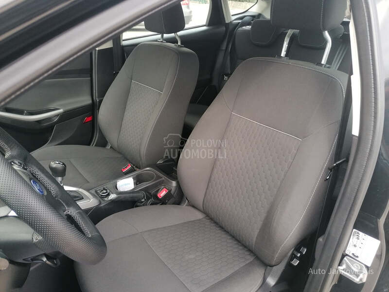 Ford Focus 1.0i TREND LINE CH