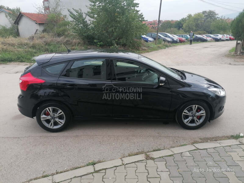 Ford Focus 1.0i TREND LINE CH