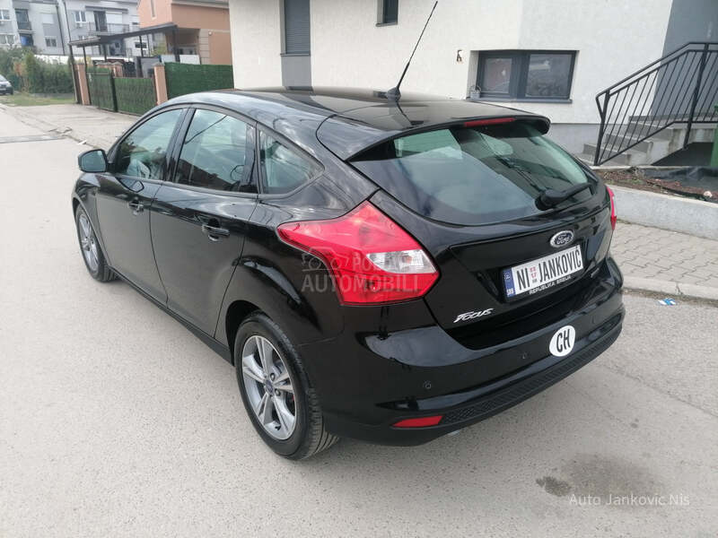 Ford Focus 1.0i TREND LINE CH