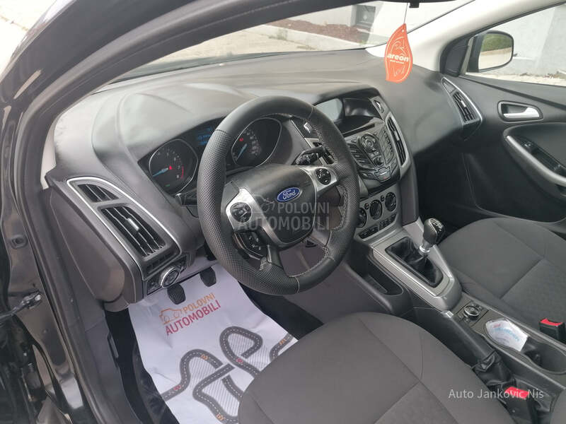 Ford Focus 1.0i TREND LINE CH