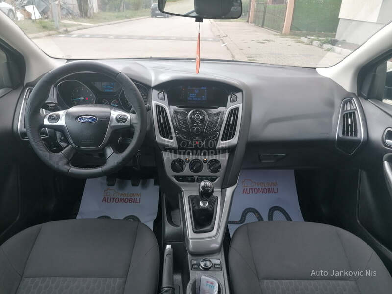 Ford Focus 1.0i TREND LINE CH