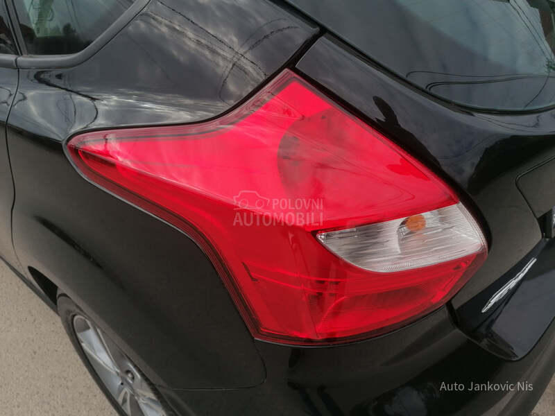Ford Focus 1.0i TREND LINE CH
