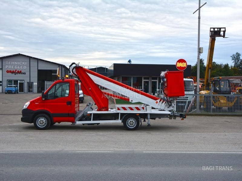 Iveco MULTITEL MT 202