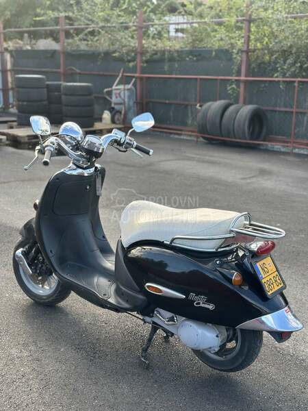 Aprilia Habana Custom gold