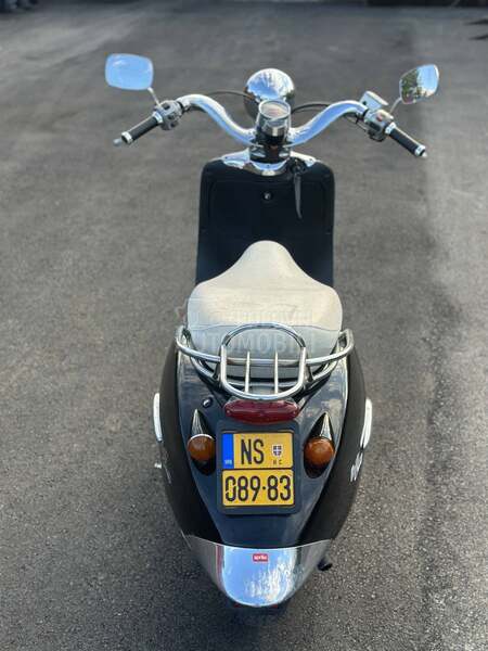 Aprilia Habana Custom gold