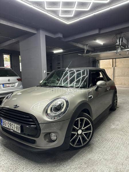 MINI Cooper 