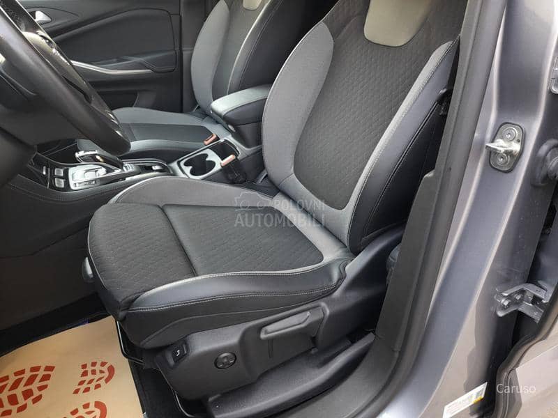 Opel Grandland X 1.5 D AT8 ELEGANCE