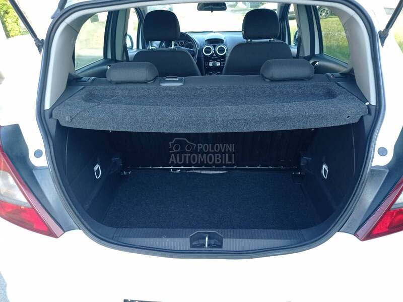 Opel Corsa D 1.4 b