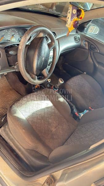 Ford Focus 1.6