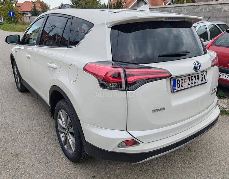 Toyota RAV 4 2.5 2WD HYBRID Toyota RAV 4 2.5 2WD HYBRID