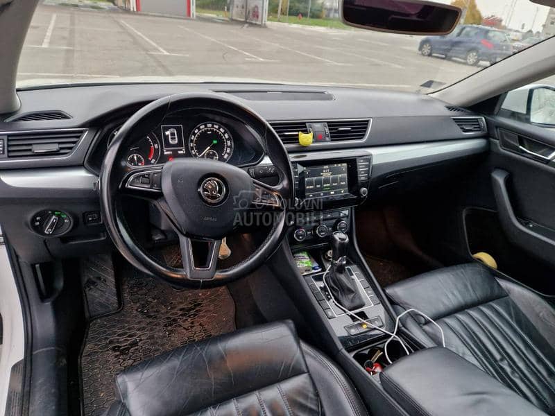 Škoda Superb 