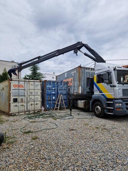 MAN 26410 11 tona  kran