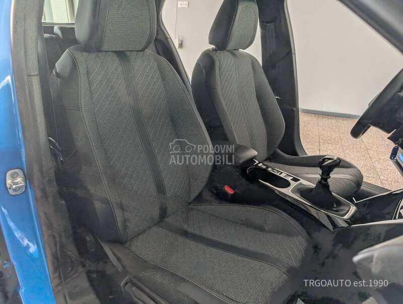 Peugeot 2008 Garan 12 mes.