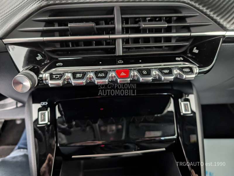 Peugeot 2008 Garan 12 mes.